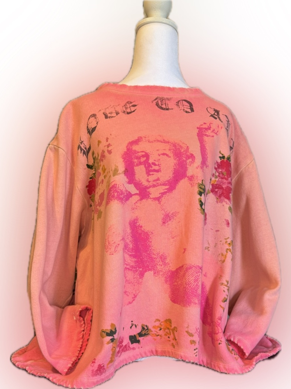 Magnolia Pearl Love To All Hermosa Sweatshirt NWT - Picture 4 of 8